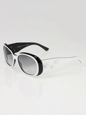 Rare Vintage Chanel White/Black Camellia Flower Sunglasses-5113 100% AUTHENTIC